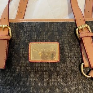 Michael Kors handbag authentic